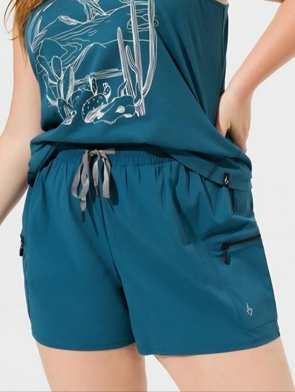 Torrid Happy Camper Ripstop Active Cargo Shorts With Zip Pockets size 3